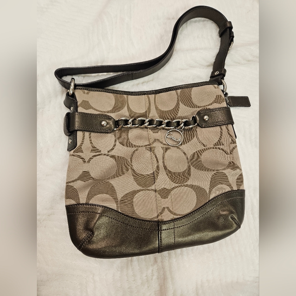Coach Canvas Signature Chain Duffle Hangbag W/ Crossbody and Shoulder Bag - Picture 6 of 17